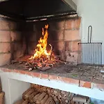 Mirna Kamena Kuca Pax Casa de Férias