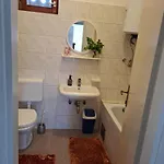 Mirna Kamena Kuca Pax * Vrgada
