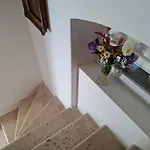 Mirna Kamena Kuca Pax