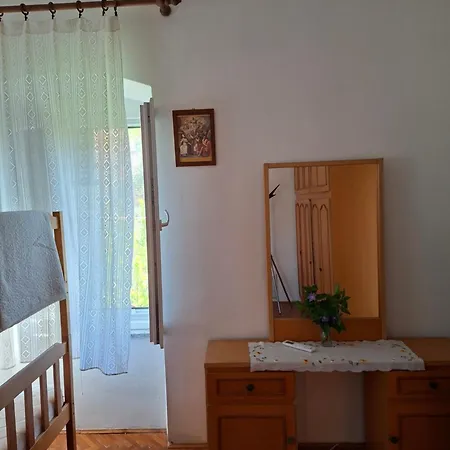 Mirna Kamena Kuca Pax Dom wakacyjny *
