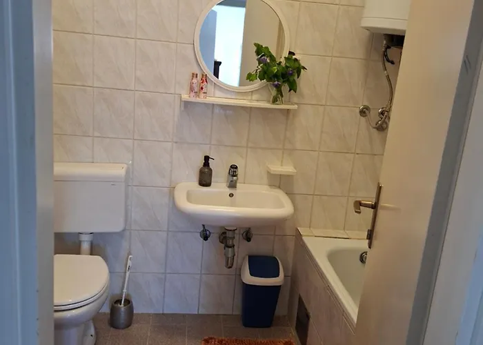 Kamena Kuca Pax * Vrgada