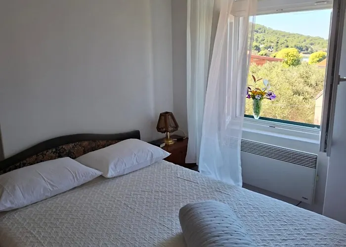 Kamena Kuca Pax Holiday home